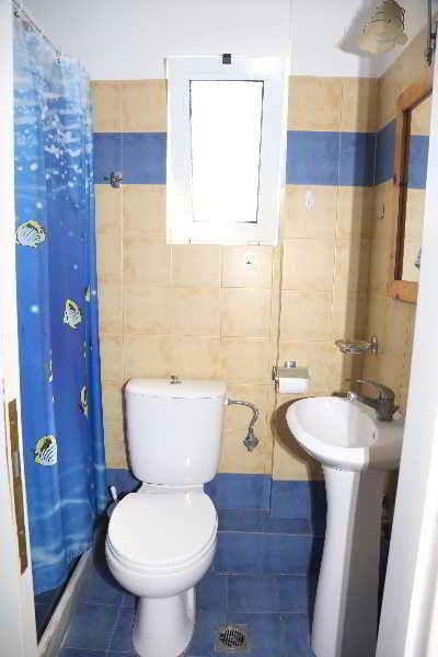 Coral Hotel Plomari Екстериор снимка
