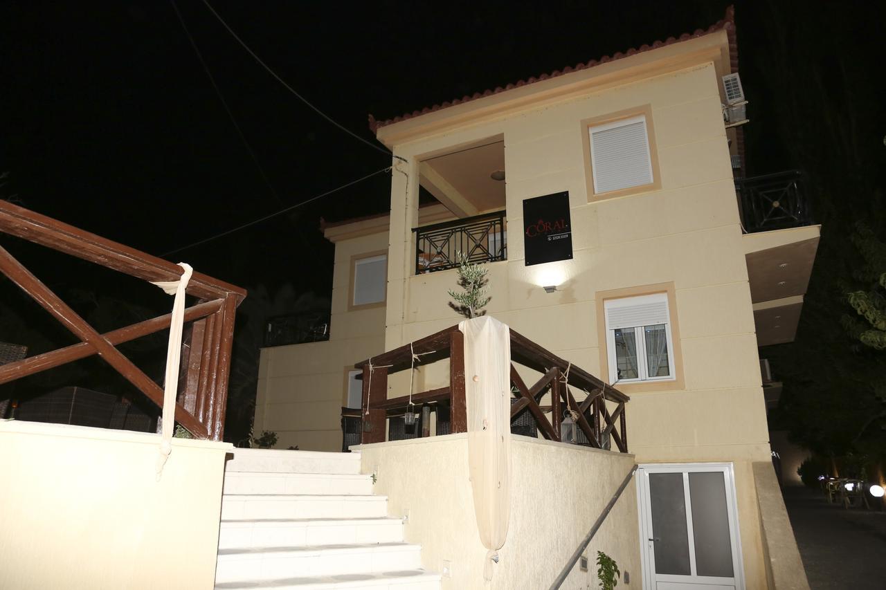 Coral Hotel Plomari Екстериор снимка